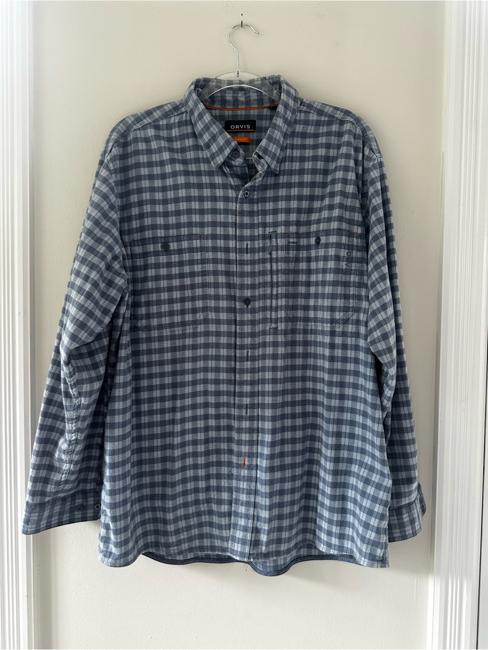 Orvis Gray and Blue Flannel Plaid Long-Sleeve Button-Down Shirt